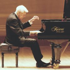 Earl Wild performing at Carnegie Hall Earl Wild performing at Carnegie Hall