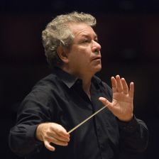 Jiří Bělohlávek receives an honorary CBE for services to music (photo: Clive Barda) Jiří Bělohlávek receives an honorary CBE for services to music (photo: Clive Bar