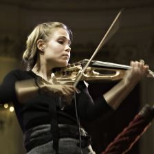 Leila Josefowicz is selling her 1750 Michele Angelo Bergonzi violin (photo: Deborah O'Grady) Leila Josefowicz puts her violin up for sale