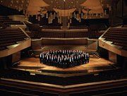 The Berliner Philharmoniker on stage at the Philharmonie (photo: Haenel The Berliner Philharmoniker on stage at the Philharmonie (photo: Haenel
