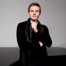 Vasily Petrenko takes up Oslo post: (photo: Mark McNulty) Vasily Petrenko takes up Oslo post: (photo: Mark McNulty)