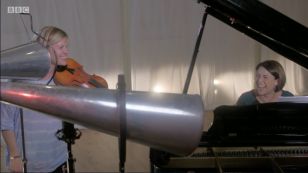 Suzy Klein, with violinist Lucy Wilkins, makes a record the old-fashioned way - part of the BBC’s Our Classical Century Suzy Klein, with violinist Lucy Wilkins, makes a record the old-fashioned way - part of the BBC’s Our Classical Century